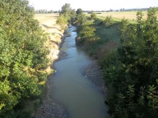 vue aval depuis le pont de la D95 (après travaux, août 2014)